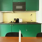 Apartment Center Of Paris By Studio Prestige