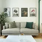 Apartment Center Of Paris By Studio Prestige
